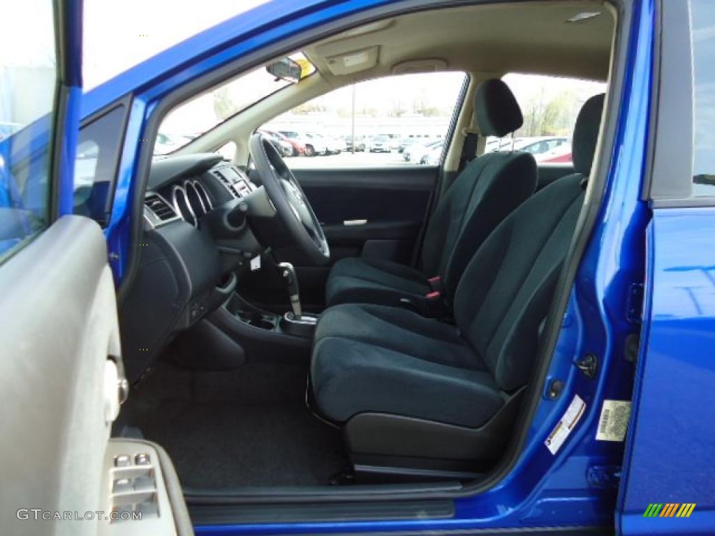 2010 Versa 1.8 S Hatchback - Metallic Blue / Charcoal photo #5