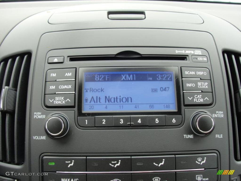 2011 Hyundai Elantra Touring GLS Controls Photo #47881577