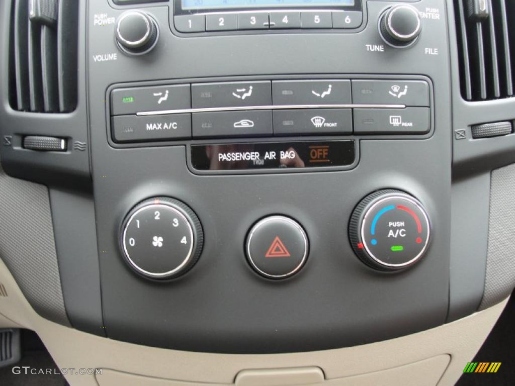 2011 Hyundai Elantra Touring GLS Controls Photo #47881595