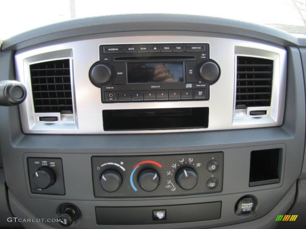 2008 Dodge Ram 3500 ST Quad Cab 4x4 Controls Photo #47883179
