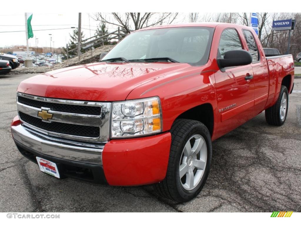 Victory Red 2007 Chevrolet Silverado 1500 LT Extended Cab 4x4 Exterior Photo #47885036