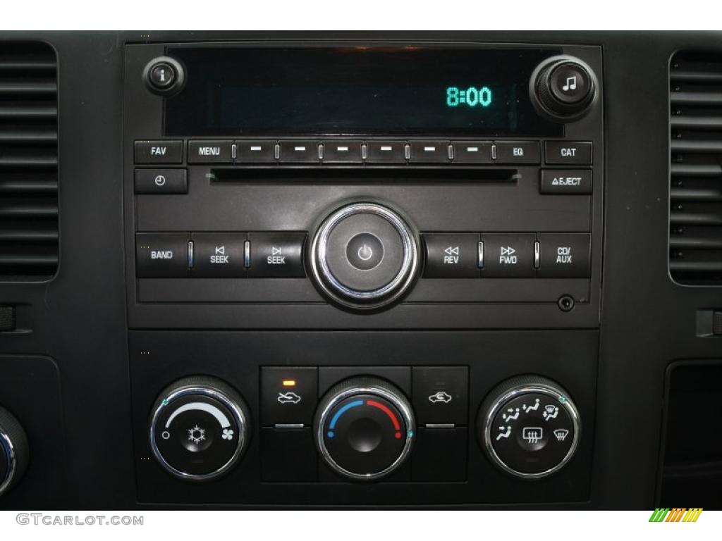 2007 Chevrolet Silverado 1500 LT Extended Cab 4x4 Controls Photo #47885216