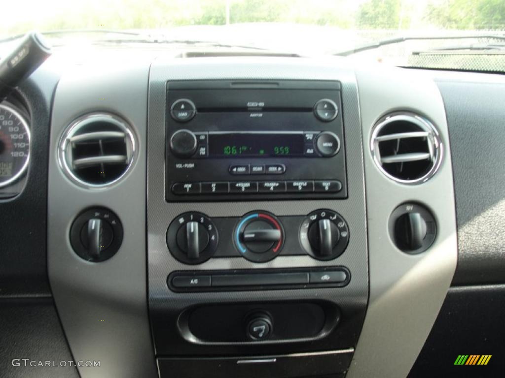 2006 Ford F150 FX4 Regular Cab 4x4 Controls Photo #47886980