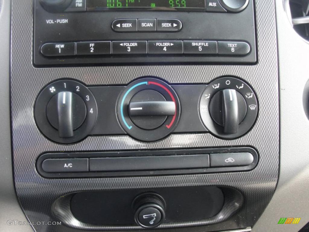 2006 Ford F150 FX4 Regular Cab 4x4 Controls Photo #47887001