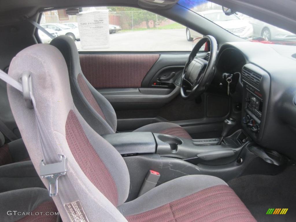 Red Accent Interior 1998 Chevrolet Camaro Coupe Photo #47887955