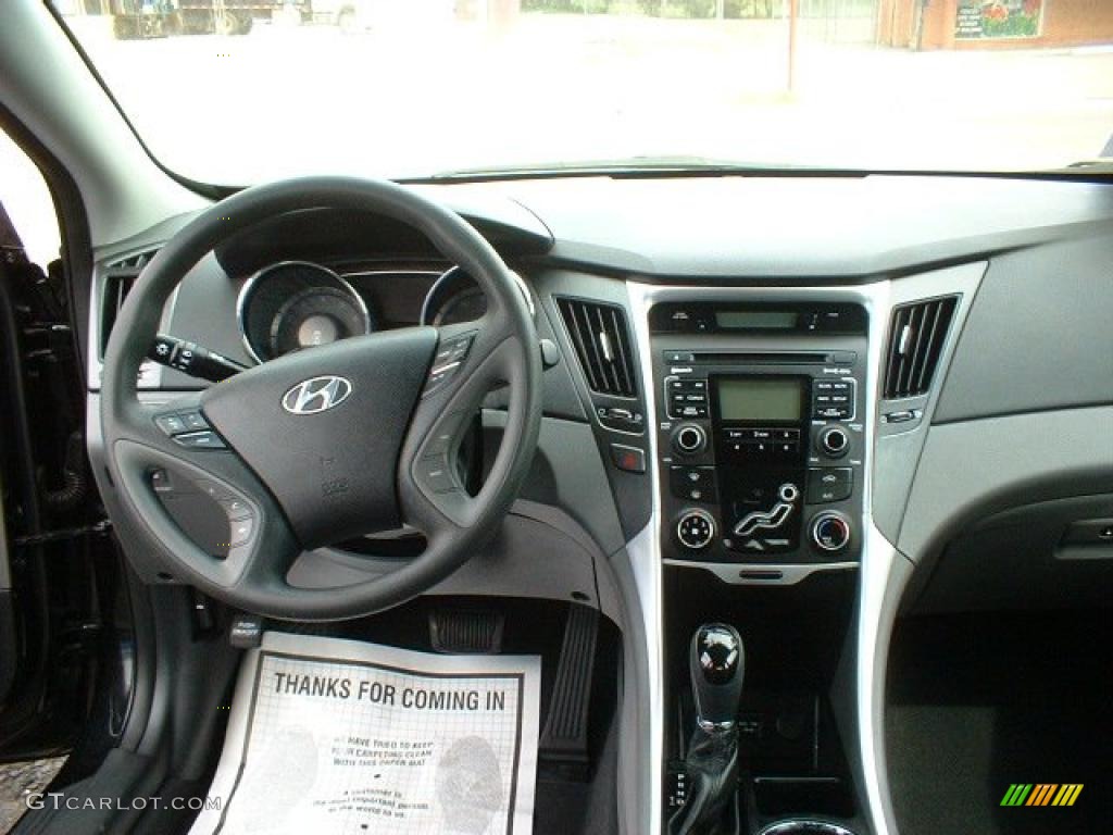 2011 Sonata GLS - Midnight Black / Gray photo #11