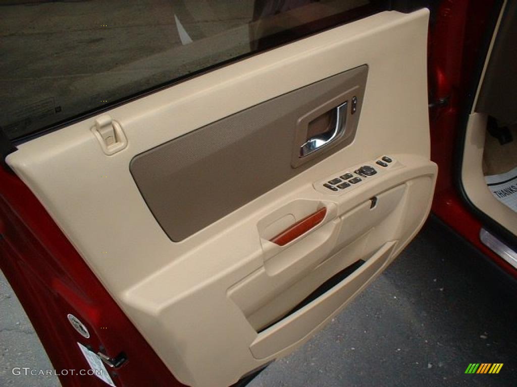 2006 Cadillac SRX V6 Cashmere Door Panel Photo #47888627