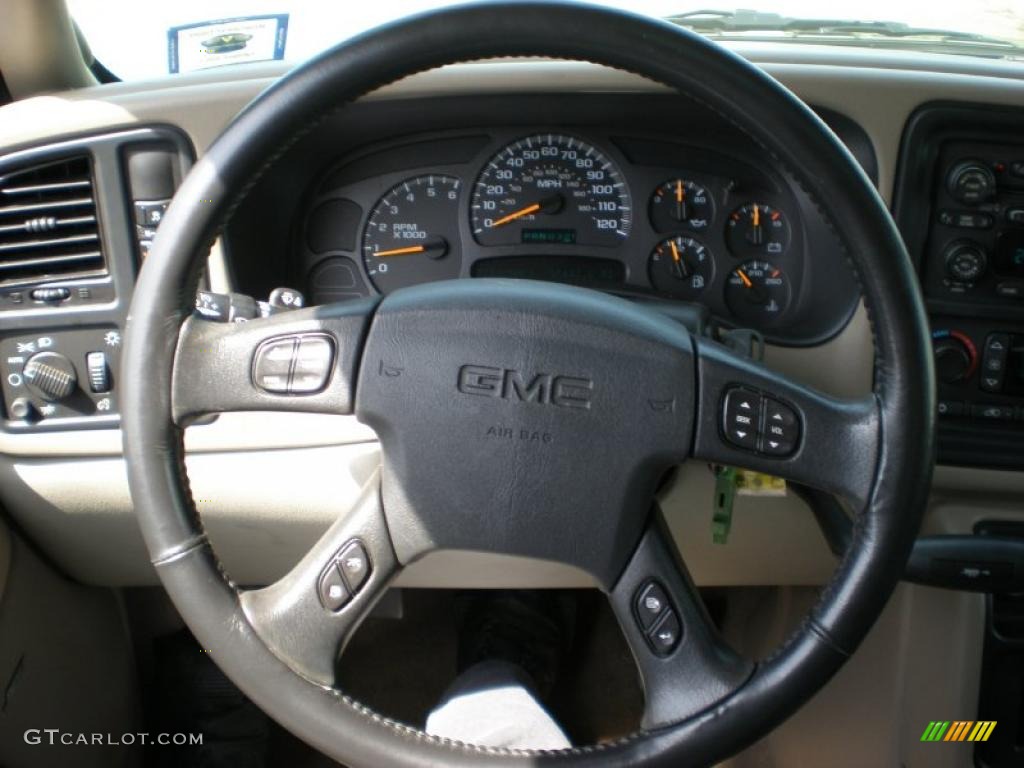 2004 GMC Yukon XL 1500 SLT 4x4 Neutral/Shale Steering Wheel Photo #47891279