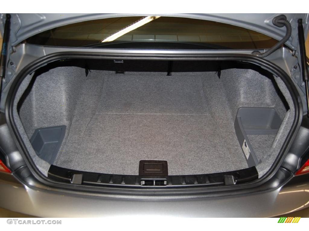 2010 BMW 3 Series 328i Coupe Trunk Photo #47891882