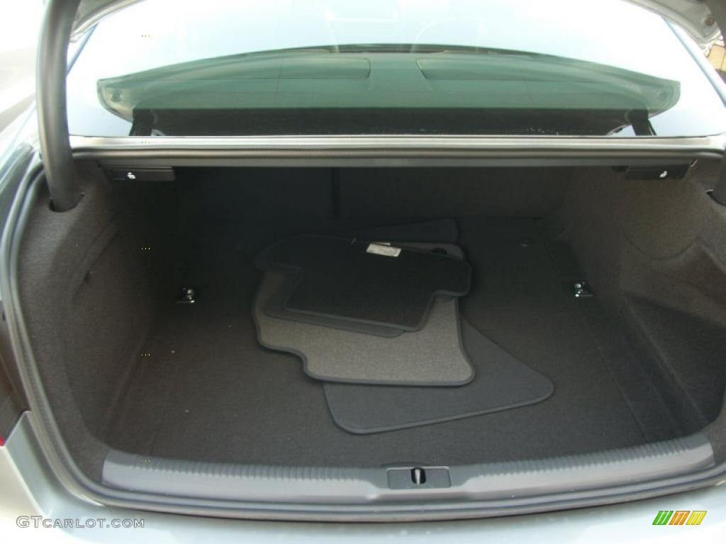 2011 Audi A5 2.0T quattro Coupe Trunk Photo #47892299