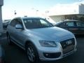 Ice Silver Metallic - Q5 2.0T quattro Photo No. 2