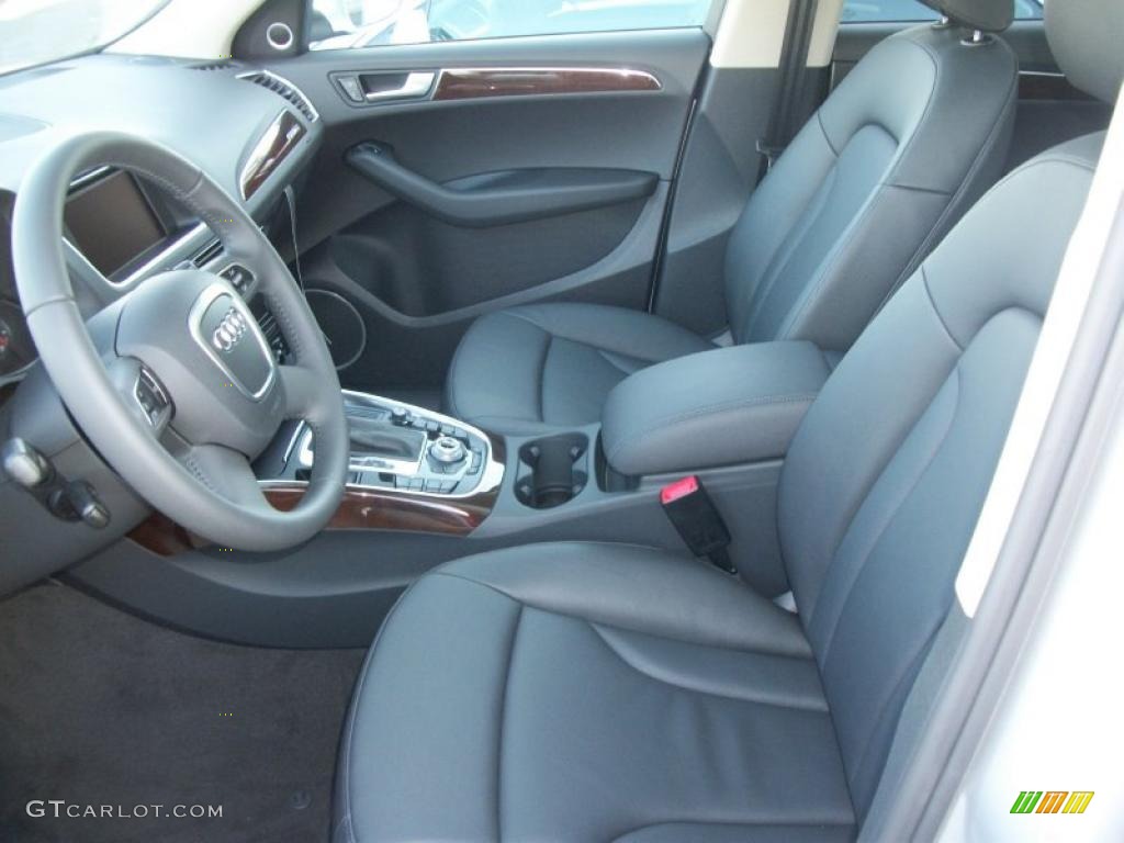 Black Interior 2011 Audi Q5 2.0T quattro Photo #47892467