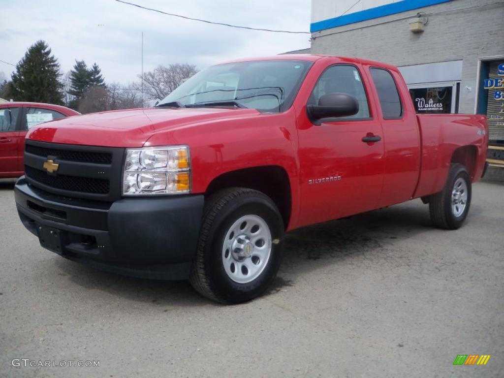 2011 Silverado 1500 Extended Cab 4x4 - Victory Red / Dark Titanium photo #1