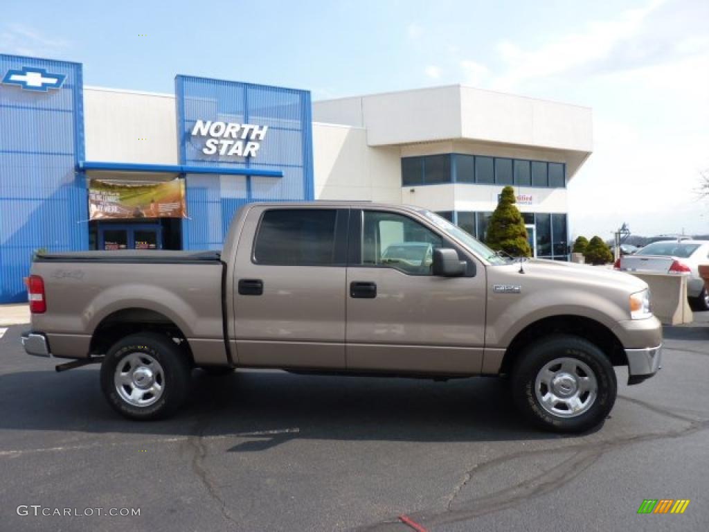 2005 F150 XLT SuperCrew 4x4 - Arizona Beige Metallic / Tan photo #2