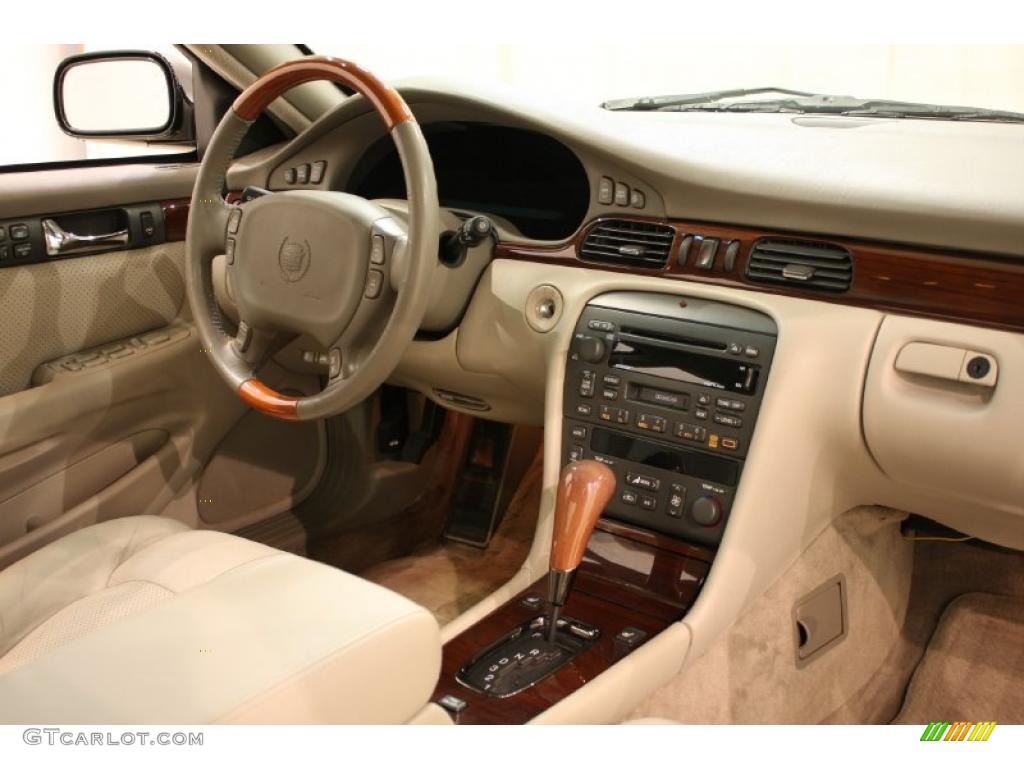 2001 Seville STS - Sable Black / Oatmeal photo #13