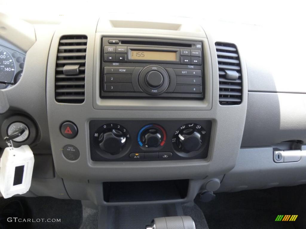 2010 Nissan Frontier XE King Cab Controls Photo #47897753