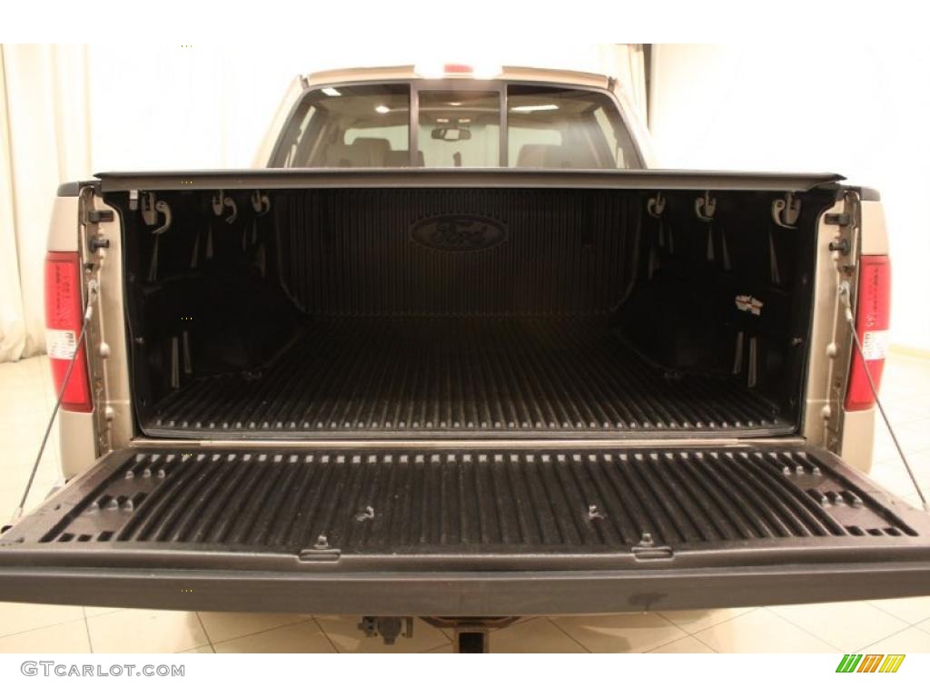 2004 F150 Lariat SuperCrew 4x4 - Arizona Beige Metallic / Tan photo #17