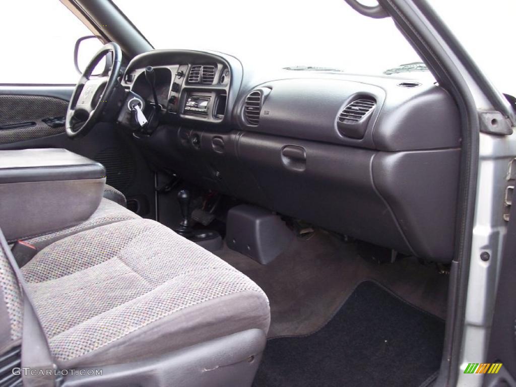 2001 Ram 2500 SLT Quad Cab 4x4 - Bright Silver Metallic / Agate photo #38