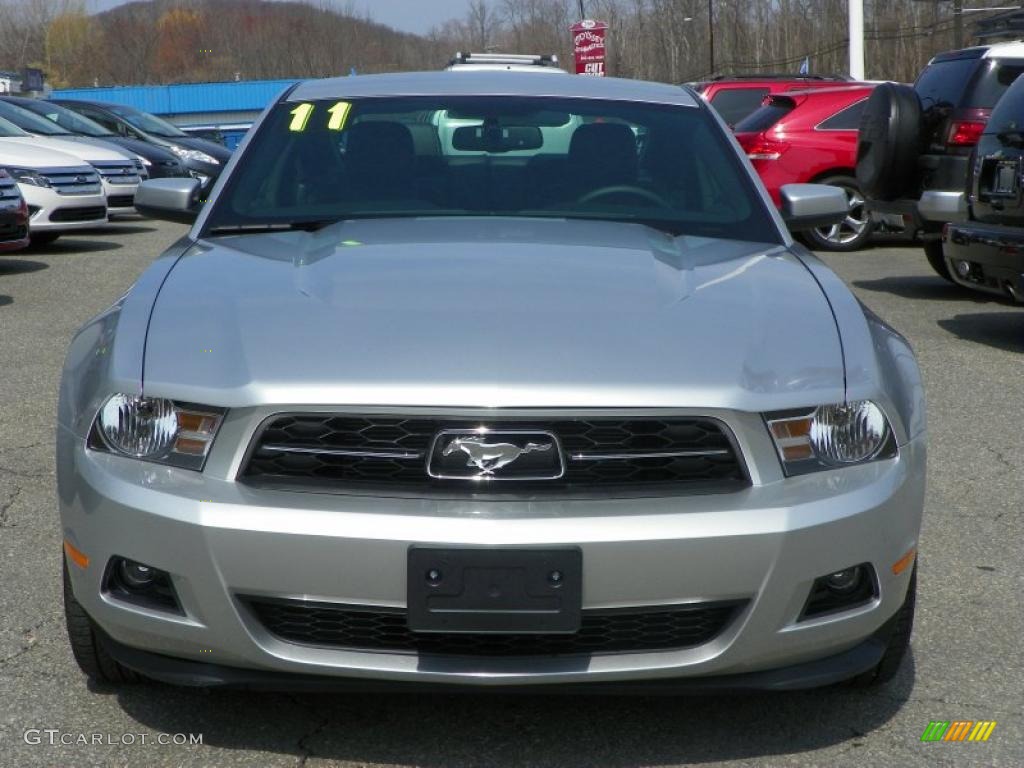 2011 Mustang V6 Premium Coupe - Ingot Silver Metallic / Charcoal Black photo #17