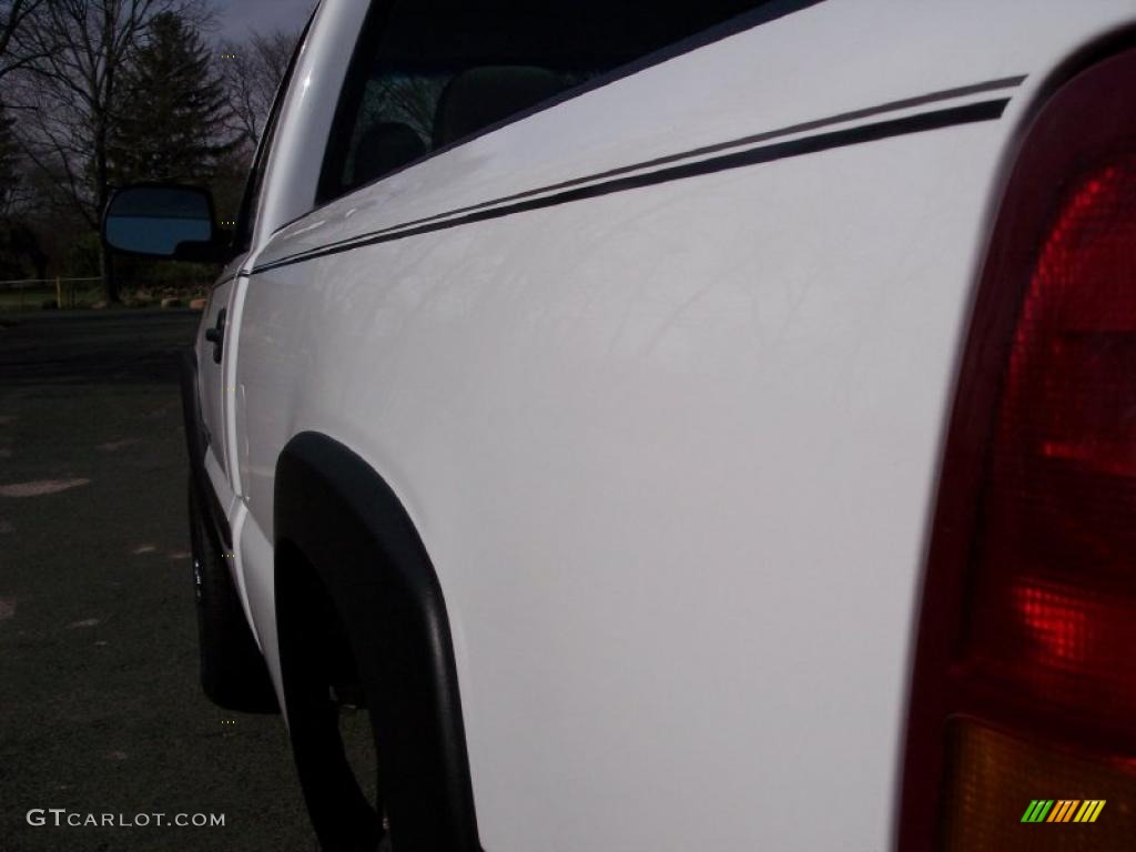 2003 Sierra 2500HD Regular Cab 4x4 - Summit White / Dark Pewter photo #23