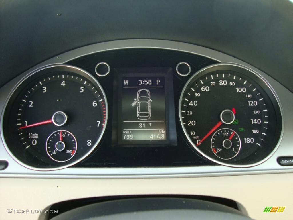 2012 Volkswagen CC Sport Gauges Photo #47900933