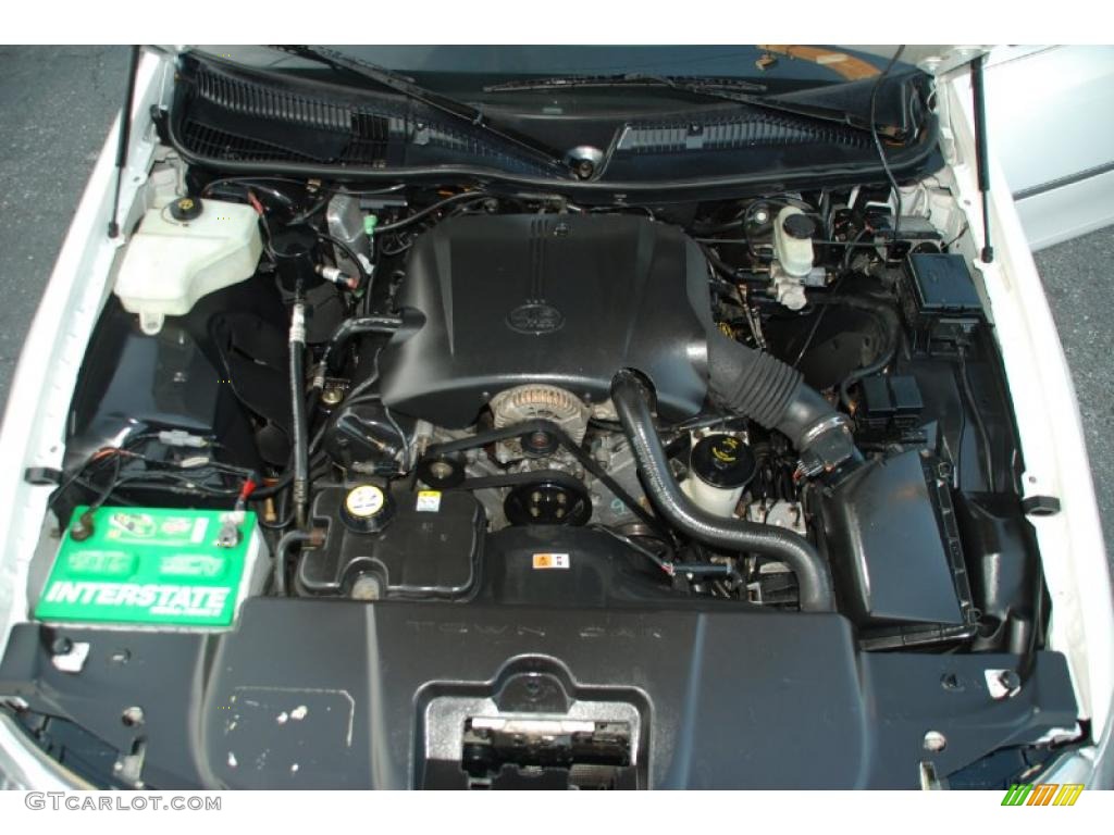 2002 Lincoln Town Car Executive Engine Photos