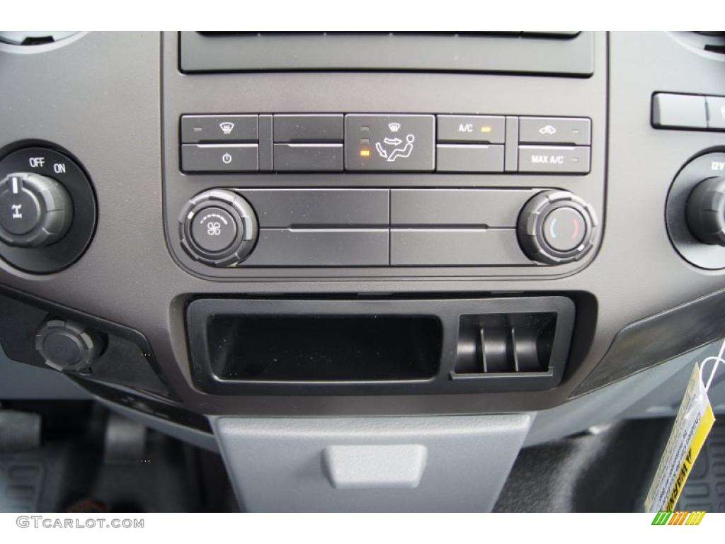 2011 Ford F250 Super Duty XL Regular Cab Controls Photo #47906975