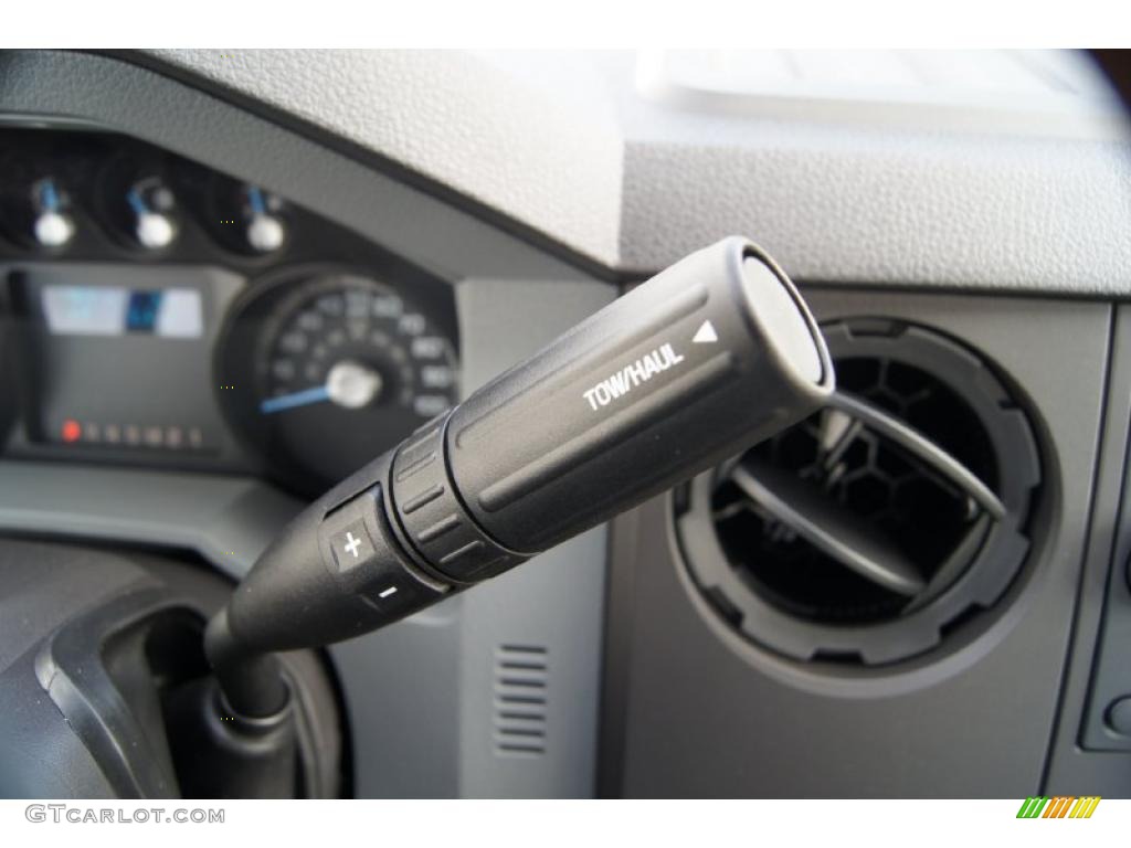 2011 Ford F250 Super Duty XL SuperCab 4x4 Transmission Photos