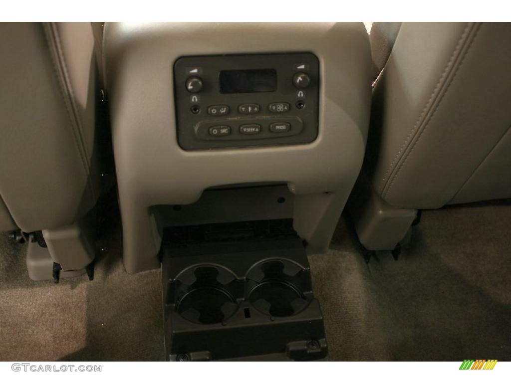 2004 Yukon SLT 4x4 - Silver Birch Metallic / Pewter/Dark Pewter photo #20