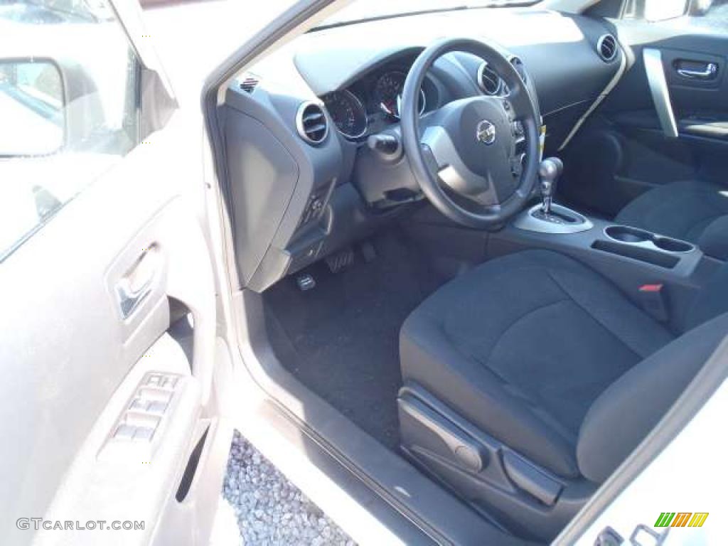 2011 Rogue S - Pearl White / Black photo #5