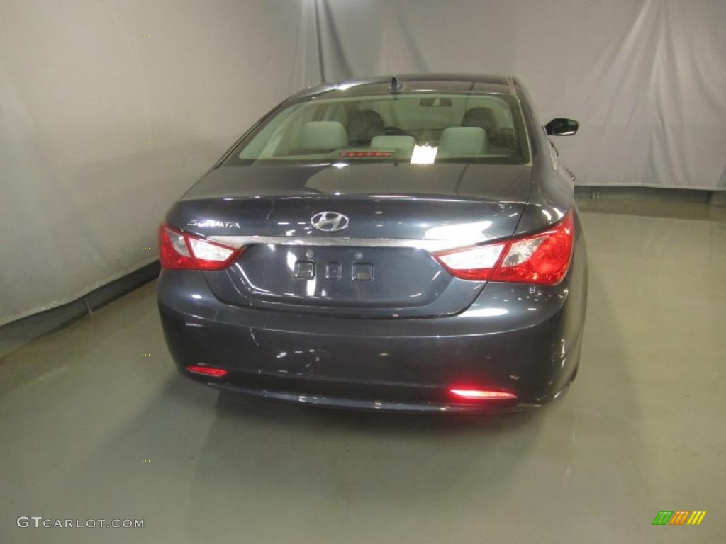 2011 Sonata GLS - Midnight Black / Gray photo #10