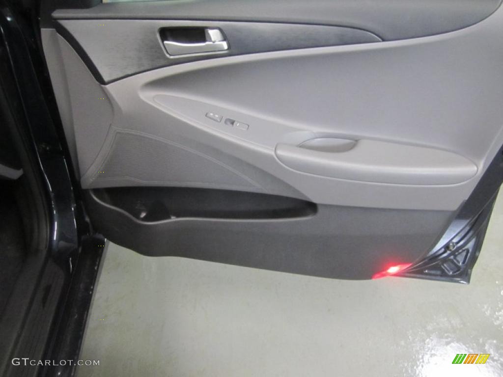 2011 Sonata GLS - Midnight Black / Gray photo #20