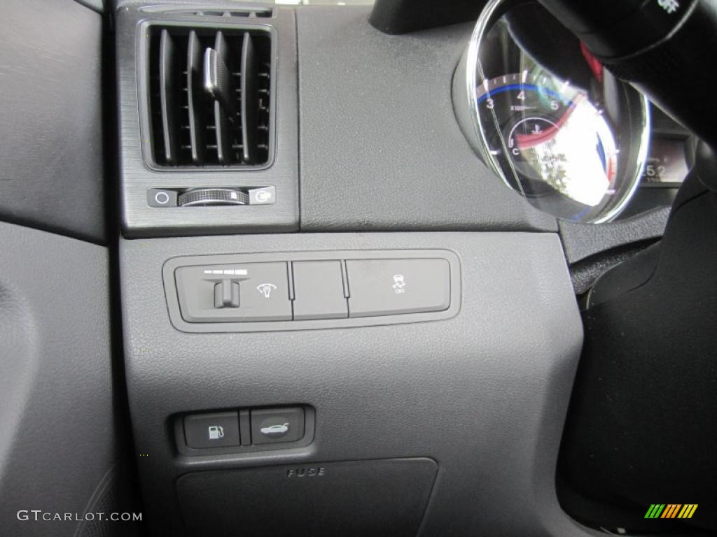 2011 Sonata GLS - Midnight Black / Gray photo #23