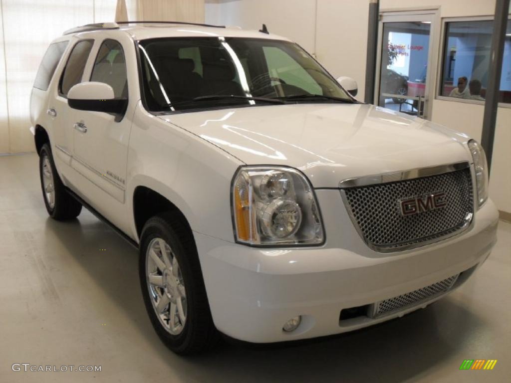 2007 Yukon Denali AWD - Summit White / Cocoa/Light Cashmere photo #5