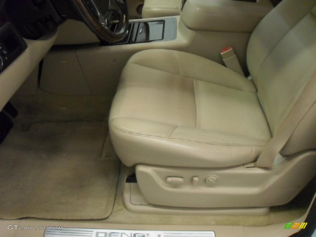 2007 Yukon Denali AWD - Summit White / Cocoa/Light Cashmere photo #8