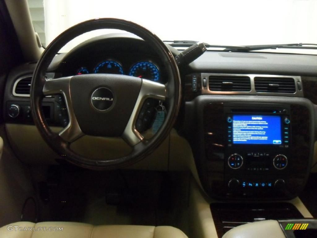 2007 Yukon Denali AWD - Summit White / Cocoa/Light Cashmere photo #21