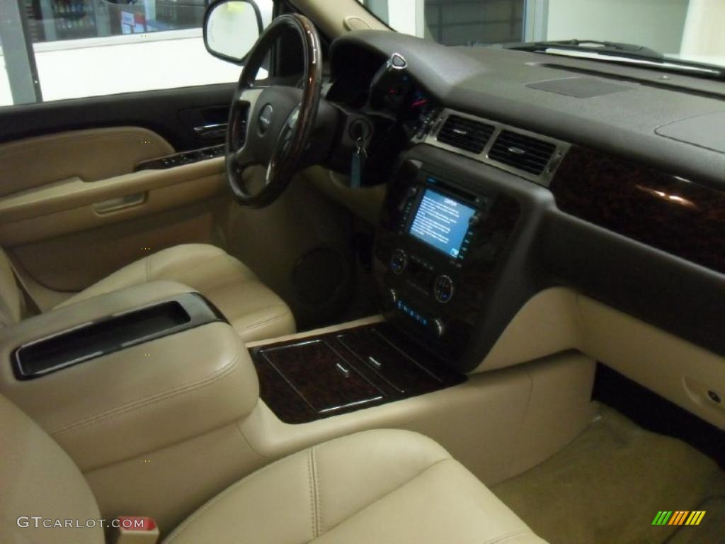 2007 Yukon Denali AWD - Summit White / Cocoa/Light Cashmere photo #27