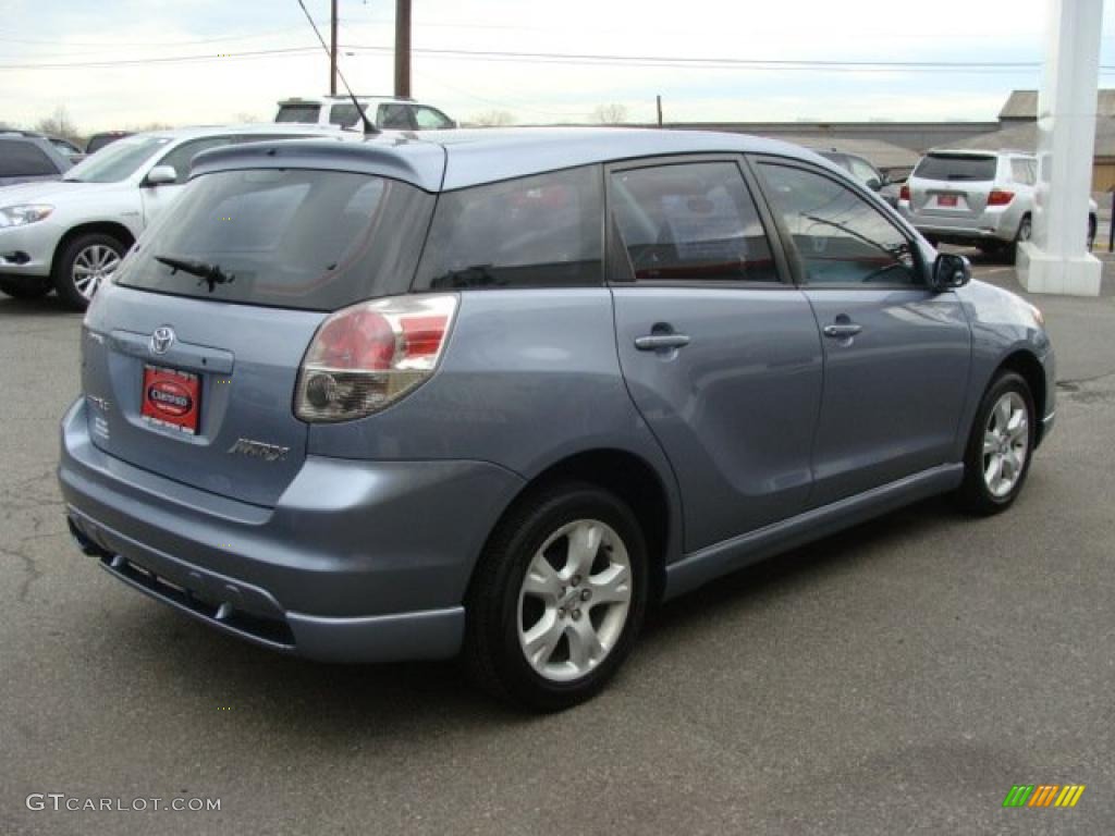 2005 Matrix XR AWD - Cosmic Blue Metallic / Dark Gray photo #4