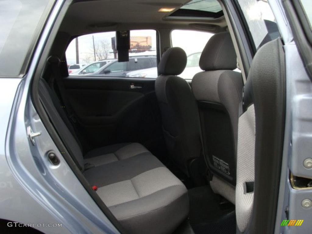 2005 Matrix XR AWD - Cosmic Blue Metallic / Dark Gray photo #12