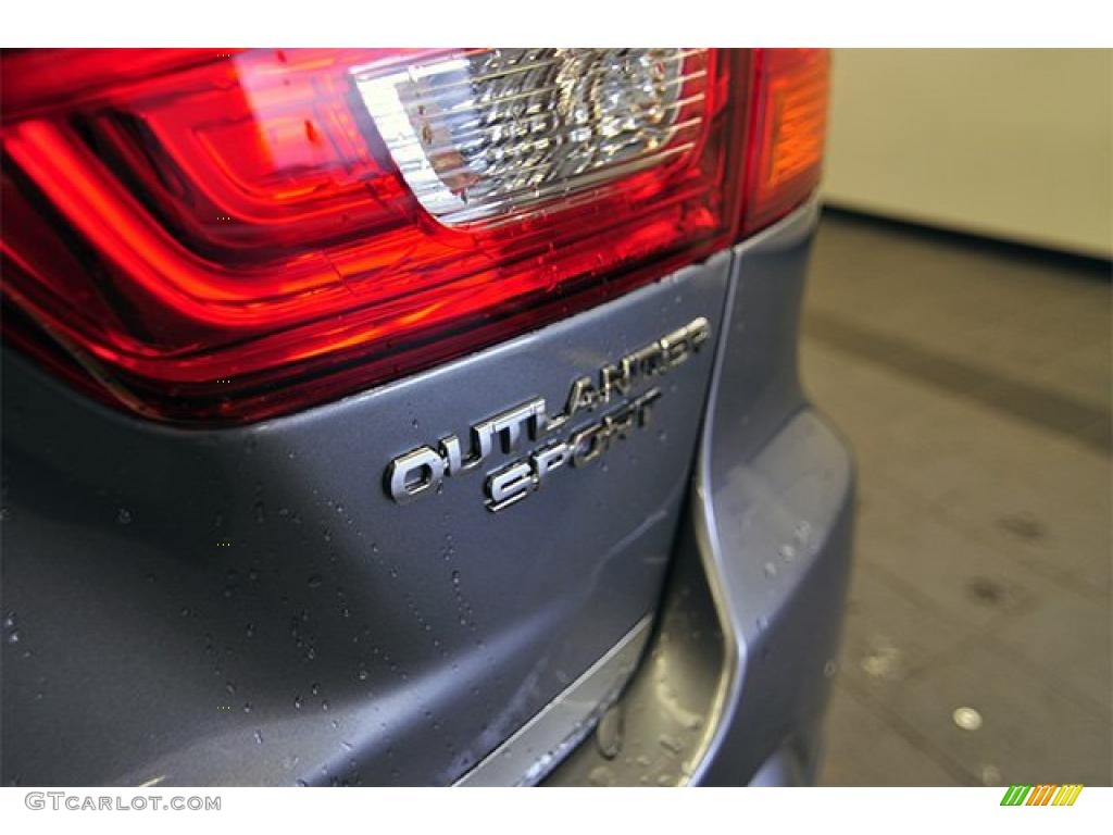 2011 Mitsubishi Outlander Sport SE 4WD Marks and Logos Photo #47917050