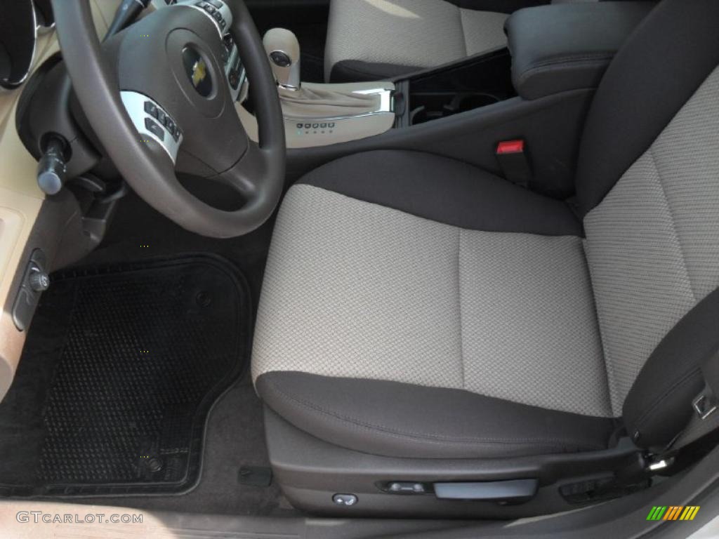 2011 Malibu LT - Gold Mist Metallic / Cocoa/Cashmere photo #7