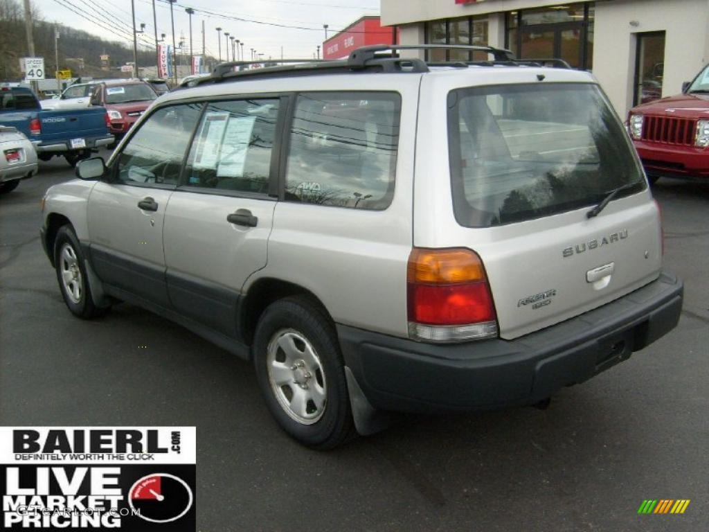 2000 Forester 2.5 L - Silverthorn Metallic / Gray photo #5
