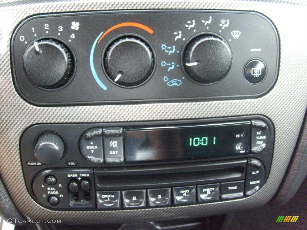 2004 Chrysler Sebring GTC Convertible Controls Photo #47920746