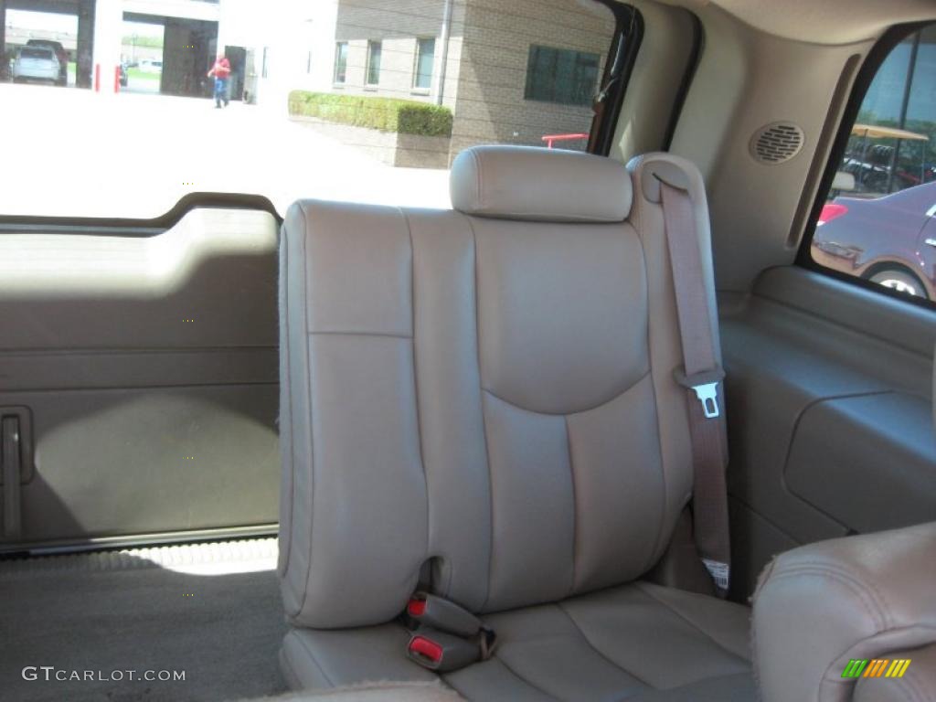 2004 Tahoe Z71 4x4 - Summit White / Tan/Neutral photo #9