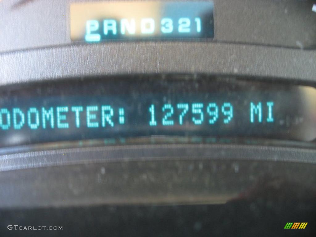 2004 Tahoe Z71 4x4 - Summit White / Tan/Neutral photo #11