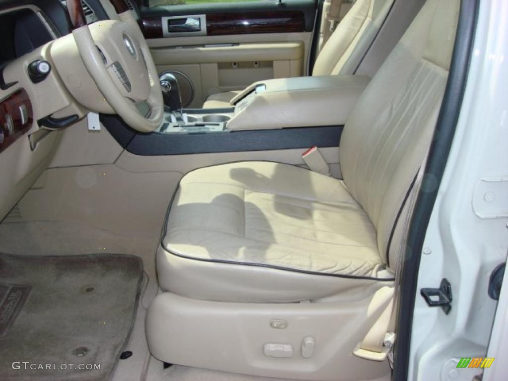 2006 Navigator Luxury 4x4 - Cashmere Tri-Coat / Camel photo #9