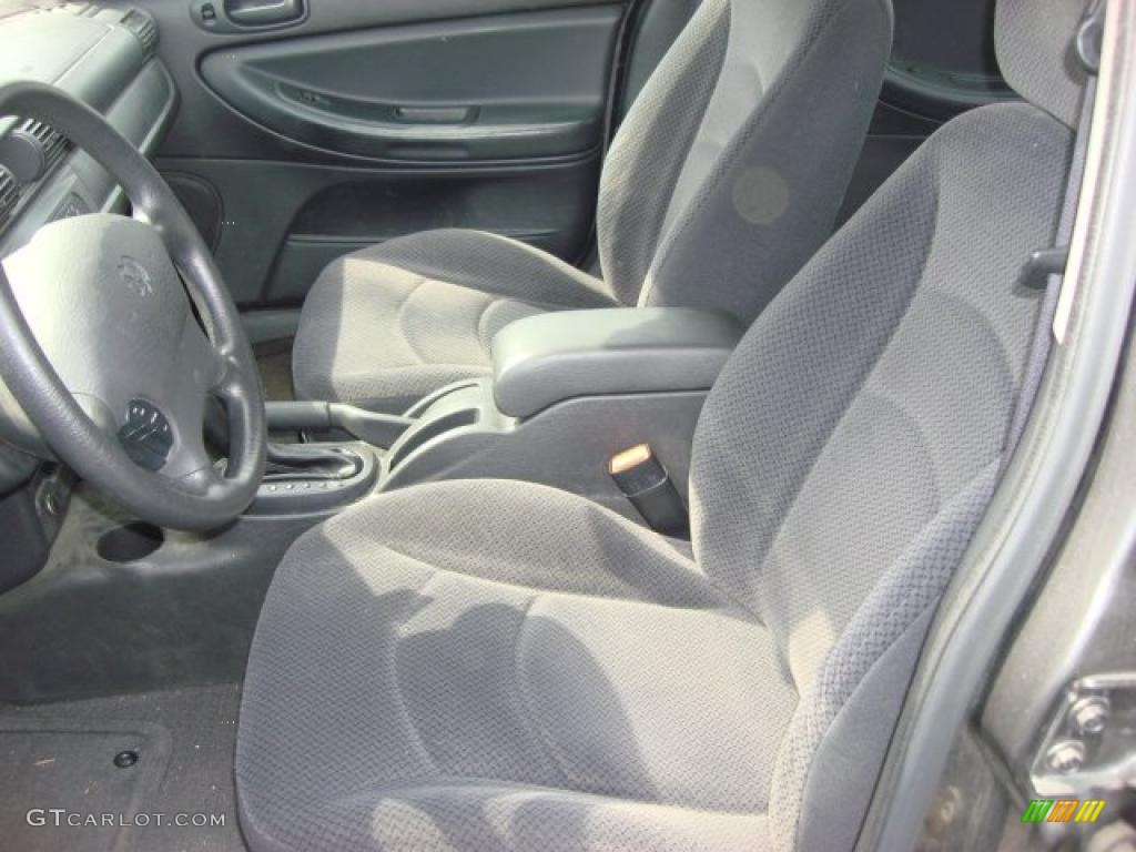 Dark Slate Gray Interior 2004 Dodge Stratus SE Sedan Photo #47924982