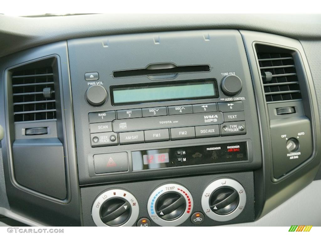 2011 Toyota Tacoma Access Cab Controls Photo #47925444