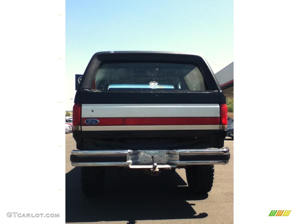 1990 Bronco XLT 4x4 - Raven Black / Dark Charcoal photo #5