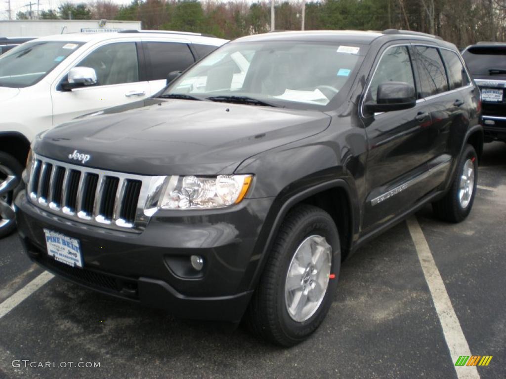 2011 Grand Cherokee Laredo 4x4 - Dark Charcoal Pearl / Dark Graystone/Medium Graystone photo #1